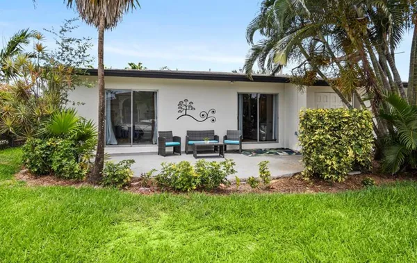 $2,250,000 | 3860 Northeast 23rd Avenue, Lighthouse Point, FL 33064