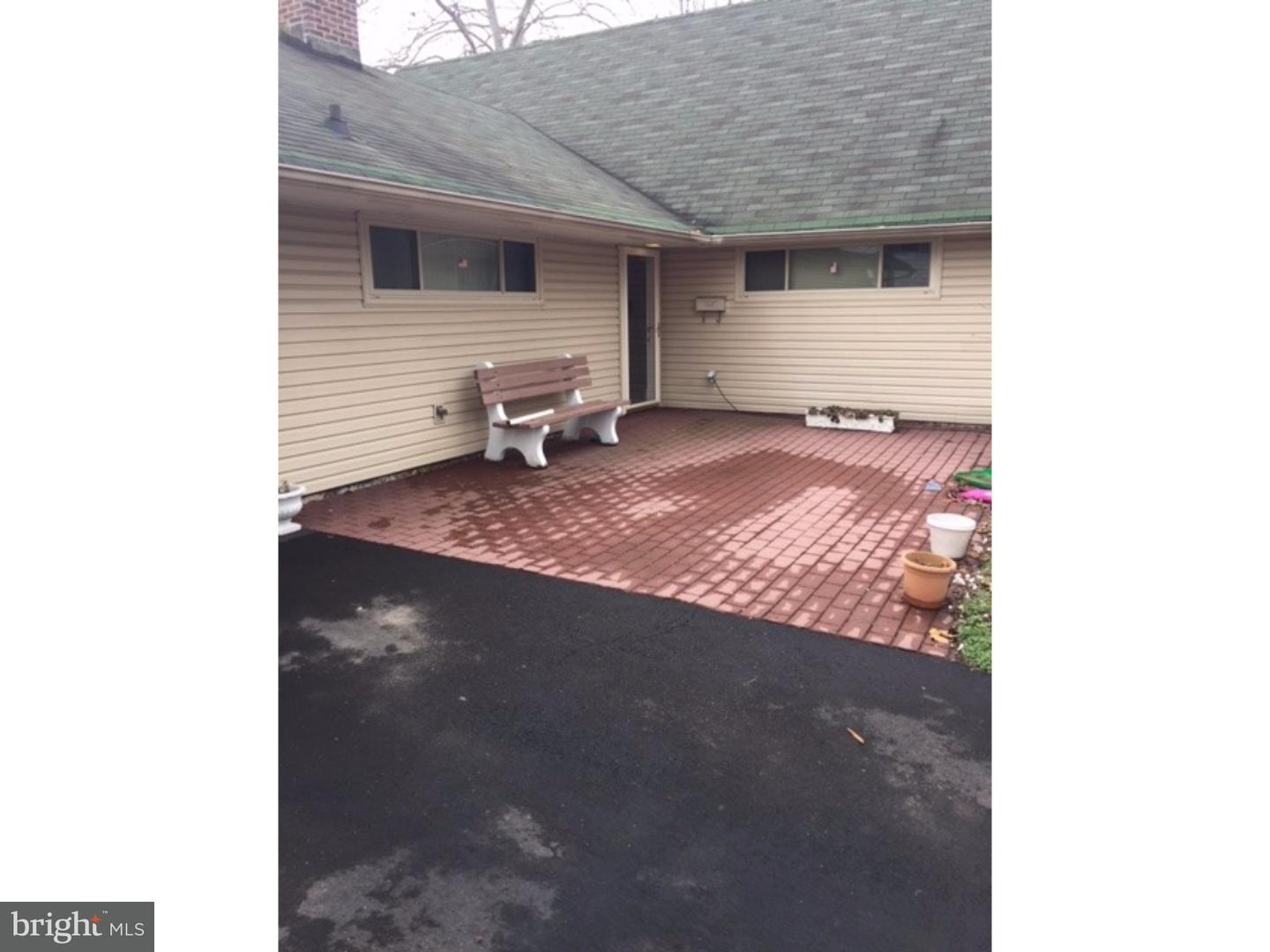 2 Spring Valley Road Levittown, PA 19056 - Photo 9 of 22 Gallery Image 9