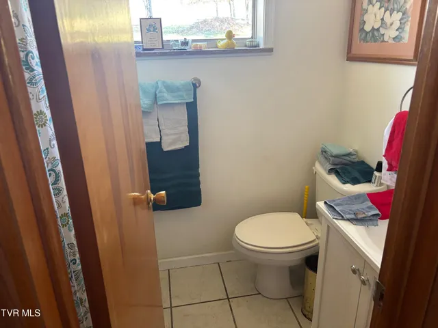 $349,900 | 17505 Kingsport Highway, Fall Branch, TN 37656