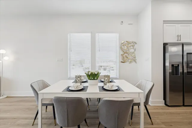 $389,900 | 5624 Camino Encantado Drive, Houston, TX 77091