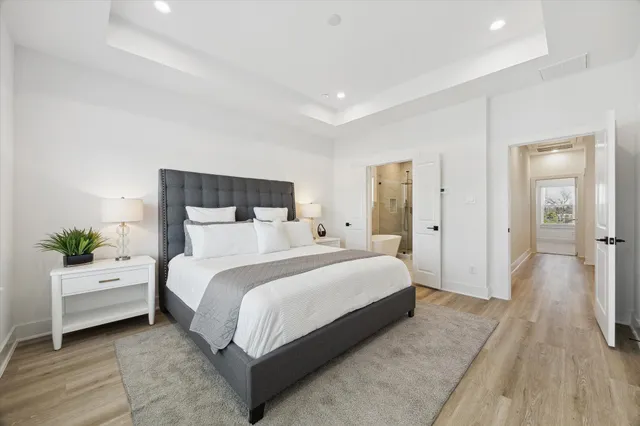 $389,900 | 5624 Camino Encantado Drive, Houston, TX 77091