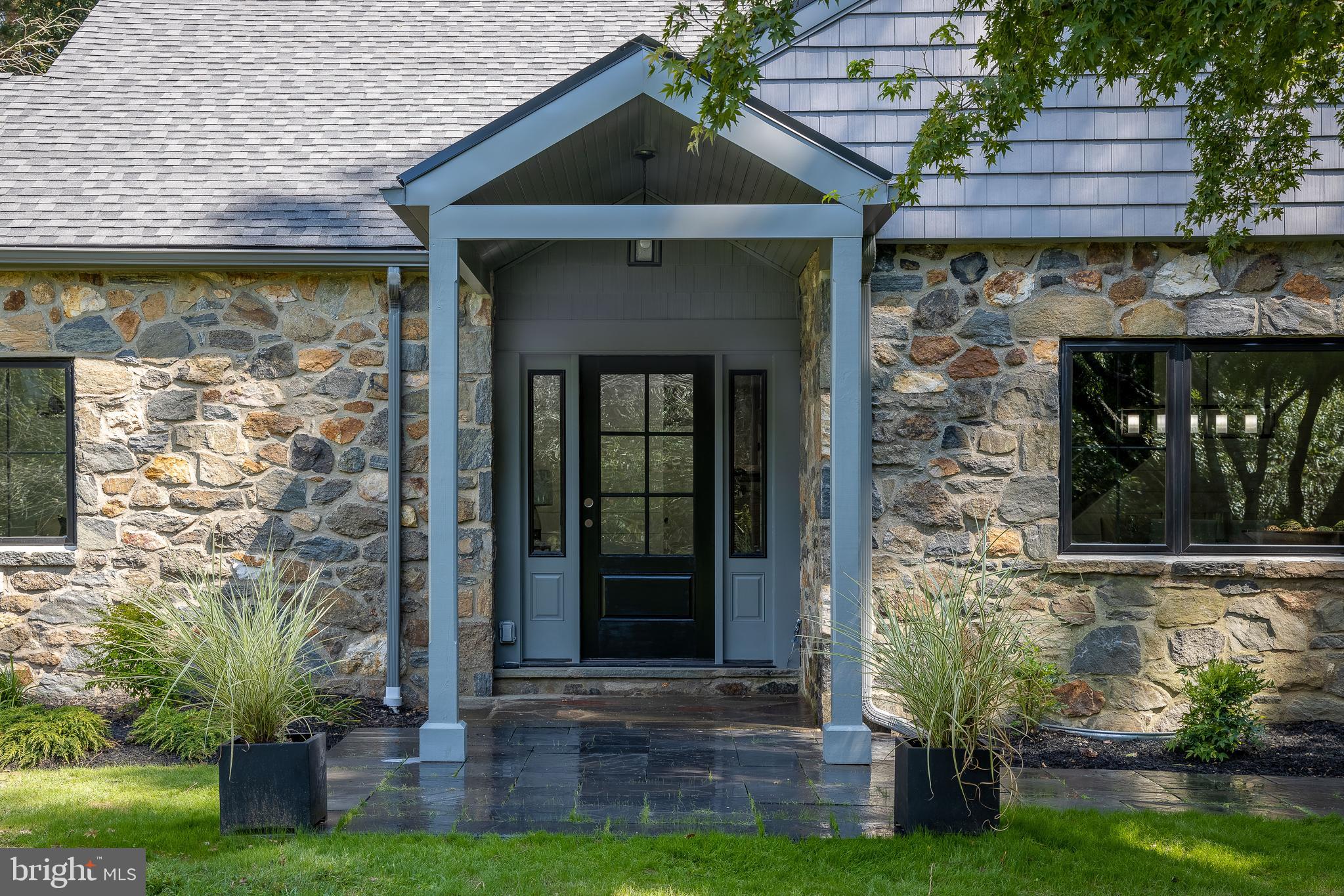 8 Hilltop Road Rose Valley, PA 19086 - Photo 4 of 51 Portico to front door