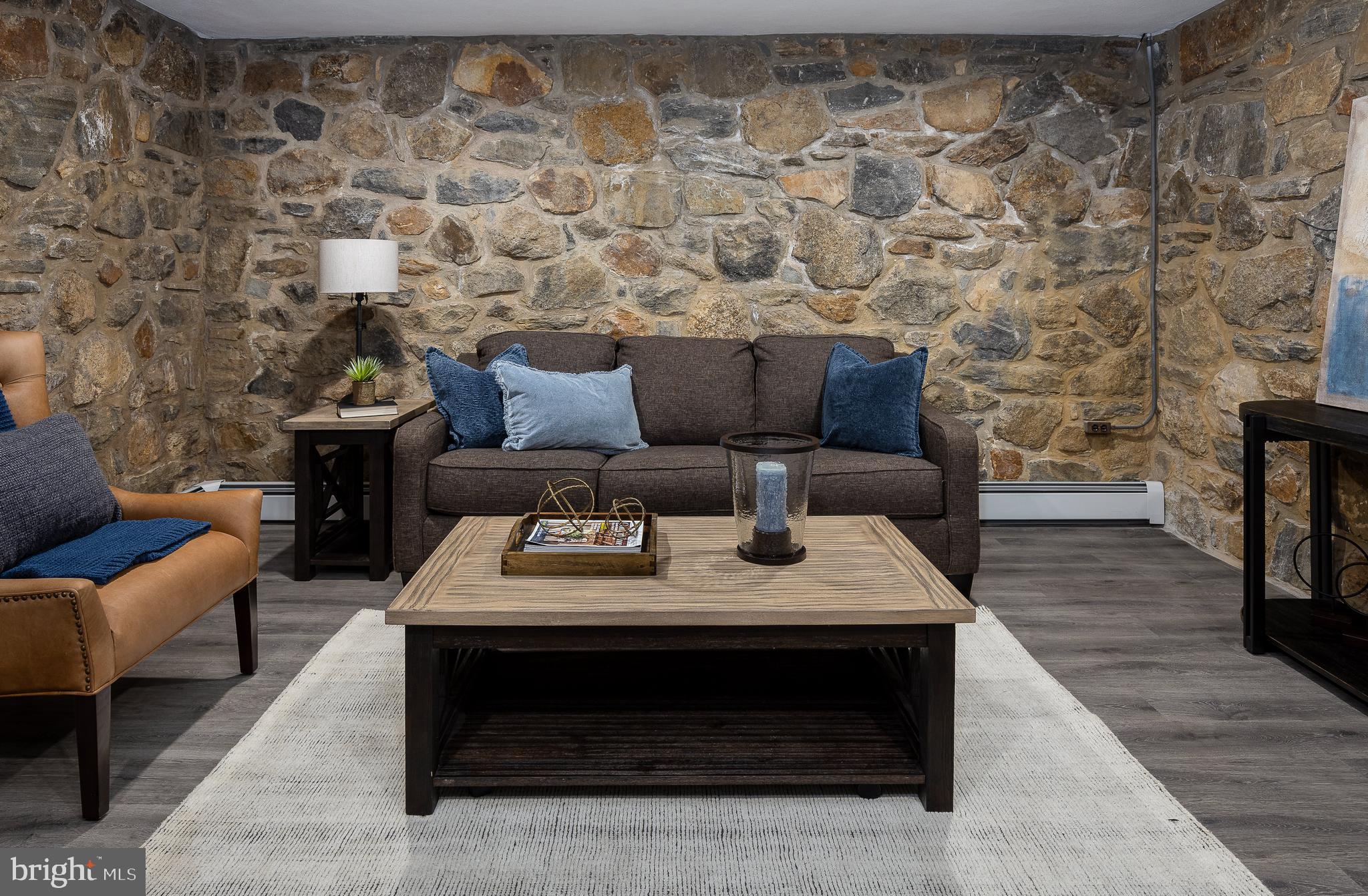 8 Hilltop Road Rose Valley, PA 19086 - Photo 43 of 51 Seating area