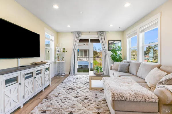 $559,000 | 2668 Franz Kafka Avenue, Santa Rosa, CA 95404