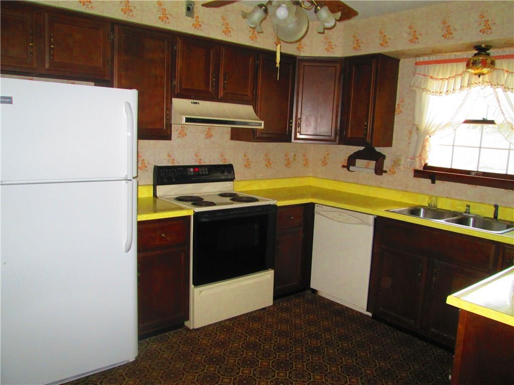 326 Evans Road Zelienople, PA 16063 - Photo 9 of 19 Gallery Image 9