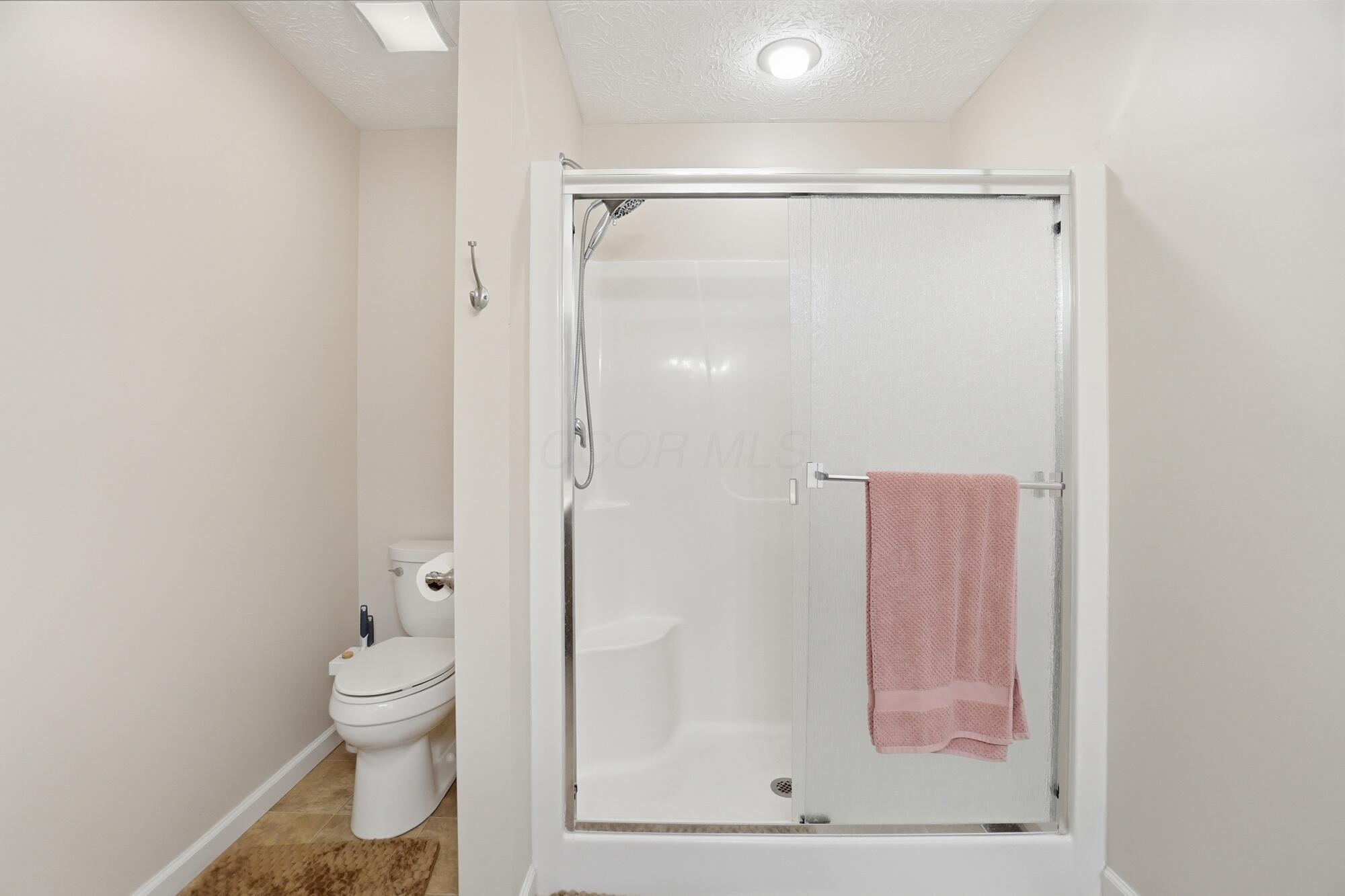 1728 Hunters Ridge Drive Troy, OH 45373 - Photo 26 of 47 Owner Suite - 1728 Hunters Ridge Drive, Troy, OH 45373