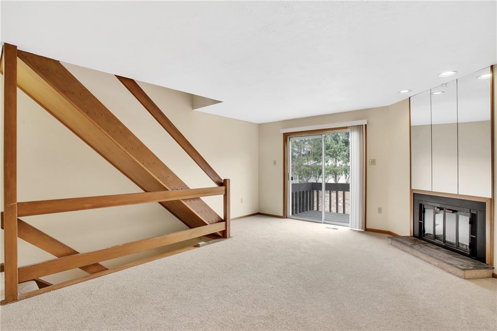 120 Spring Run Drive Monroeville, PA 15146 - Photo 8 of 24 Gallery Image 8