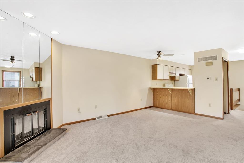 120 Spring Run Drive Monroeville, PA 15146 - Photo 10 of 24 Gallery Image 10