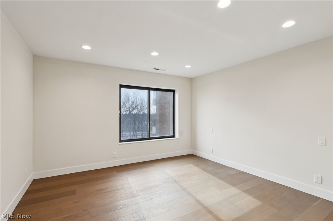 27500 Cedar Road, Unit 804 Beachwood, OH 44122 - Photo 33 of 39