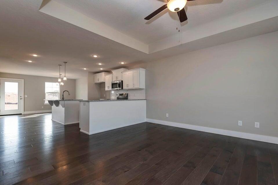 5245 West Josh Street Springfield, MO 65802 - Photo 3 of 12 Living Room