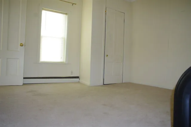 $1,800 | 259 High Street, Somersworth, NH 03878