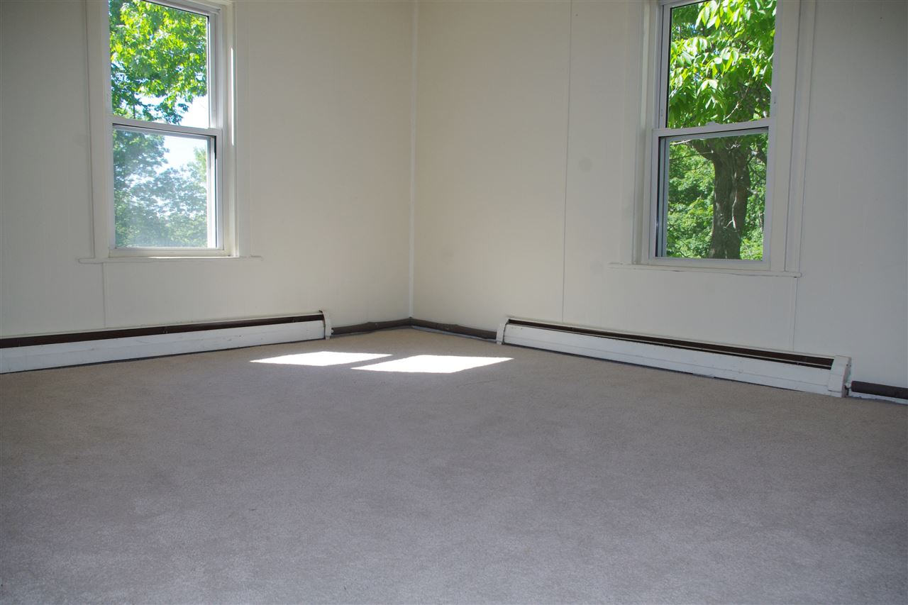 259 High Street Somersworth, NH 03878 - Photo 14 of 21