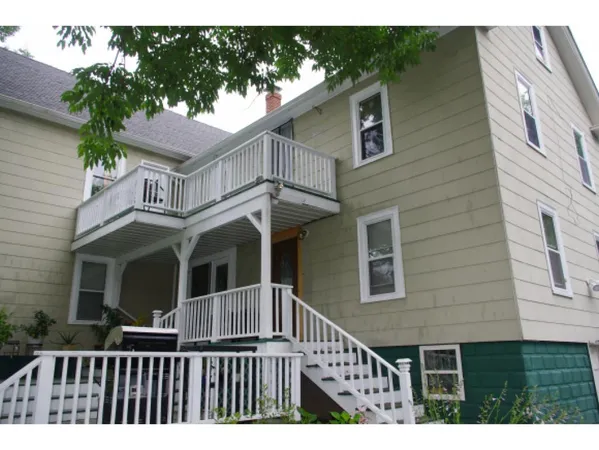 $1,800 | 259 High Street, Somersworth, NH 03878