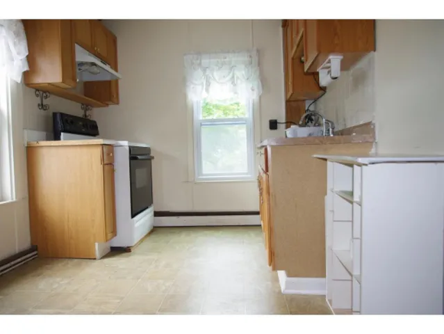 $1,800 | 259 High Street, Somersworth, NH 03878