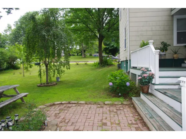 $1,800 | 259 High Street, Somersworth, NH 03878