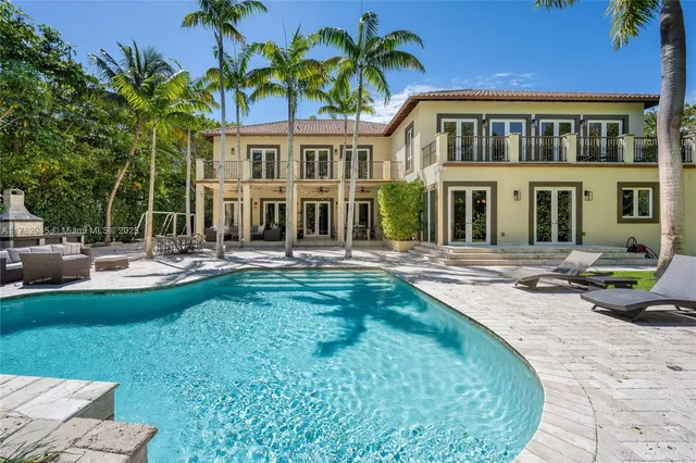 $11,000,000 | 31 Island Drive, Key Biscayne, FL 33149