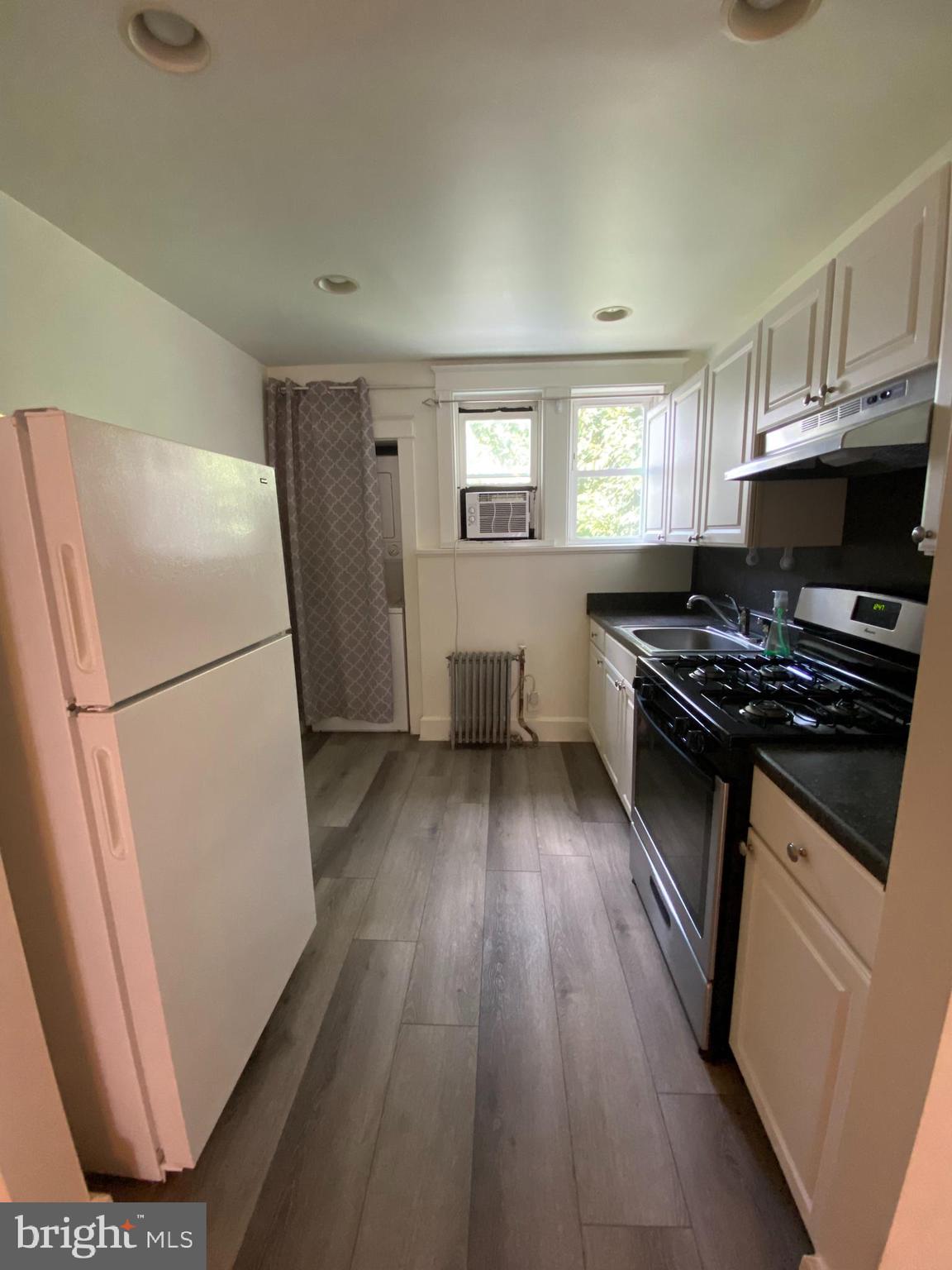 26 Gay Street Phoenixville, PA 19460 - Photo 7 of 10