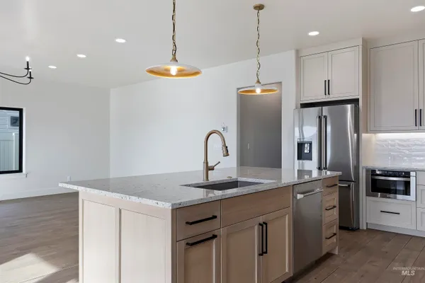 $735,000 | 645 Canyon Crest Drive West, Twin Falls, ID 83301