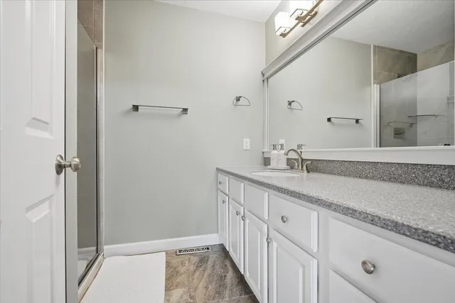 $380,000 | 11 Spruce Court, Bloomington, IL 61704