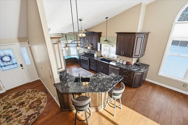 $380,000 | 11 Spruce Court, Bloomington, IL 61704