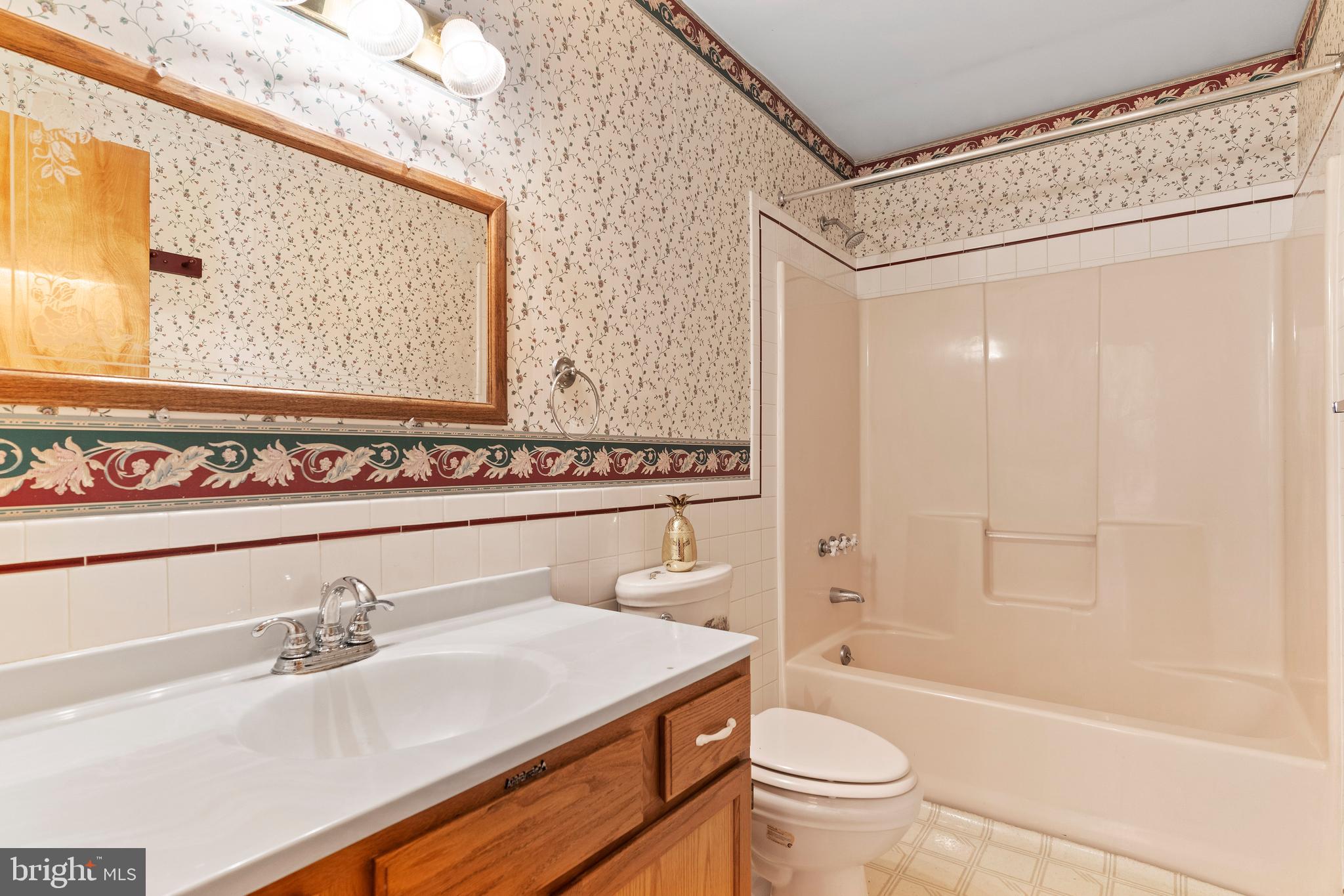 14376 Wingerton Road Waynesboro, PA 17268 - Photo 29 of 36 Bathroom 2