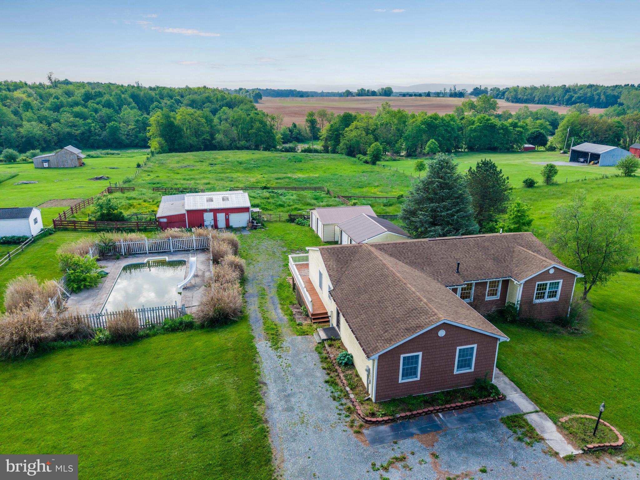 14376 Wingerton Road Waynesboro, PA 17268 - Photo 7 of 36 Gallery Image 7
