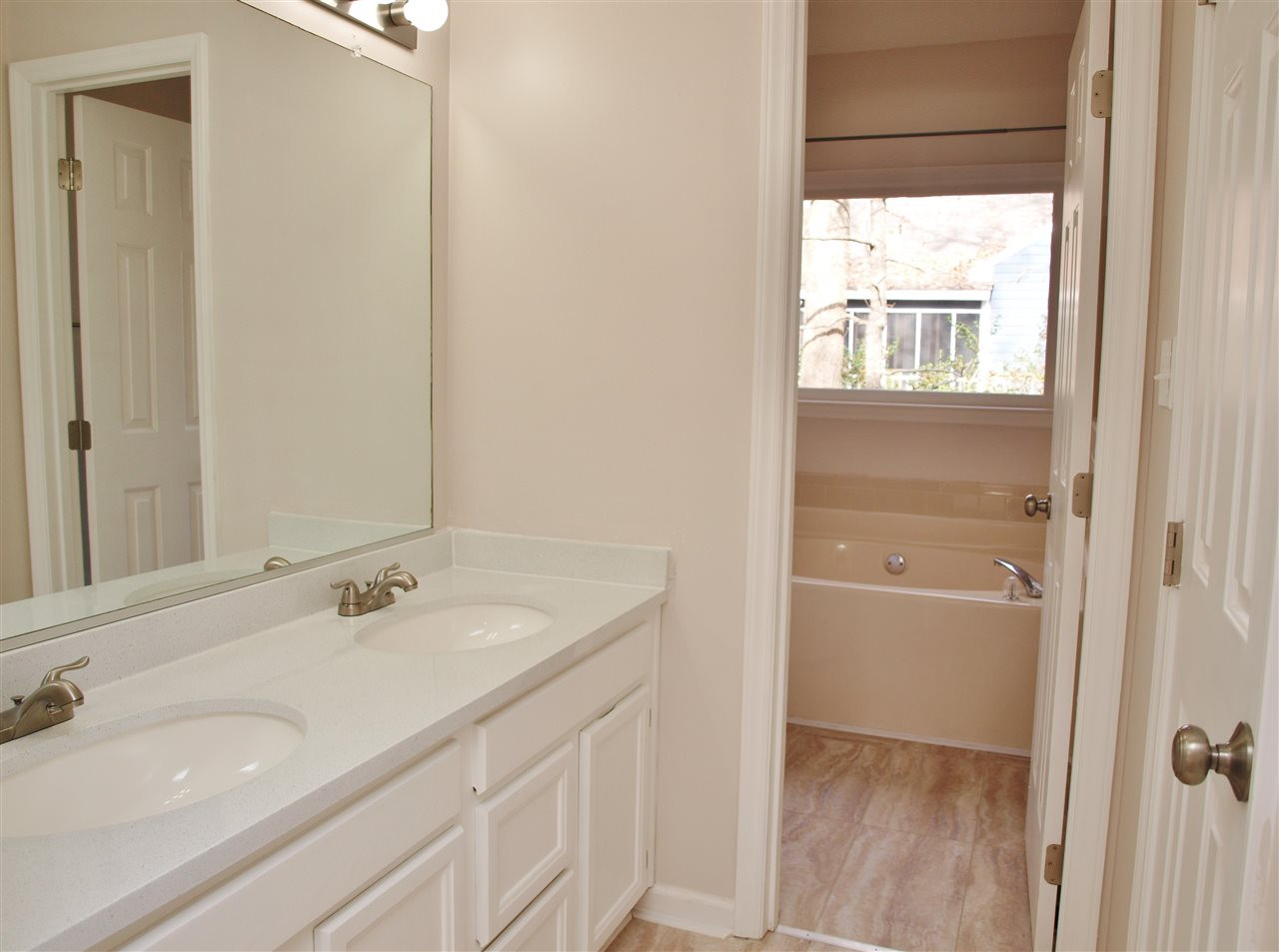 4944 Liverpool Lane Raleigh, NC 27604 - Photo 9 of 16 Master Bath/Spa