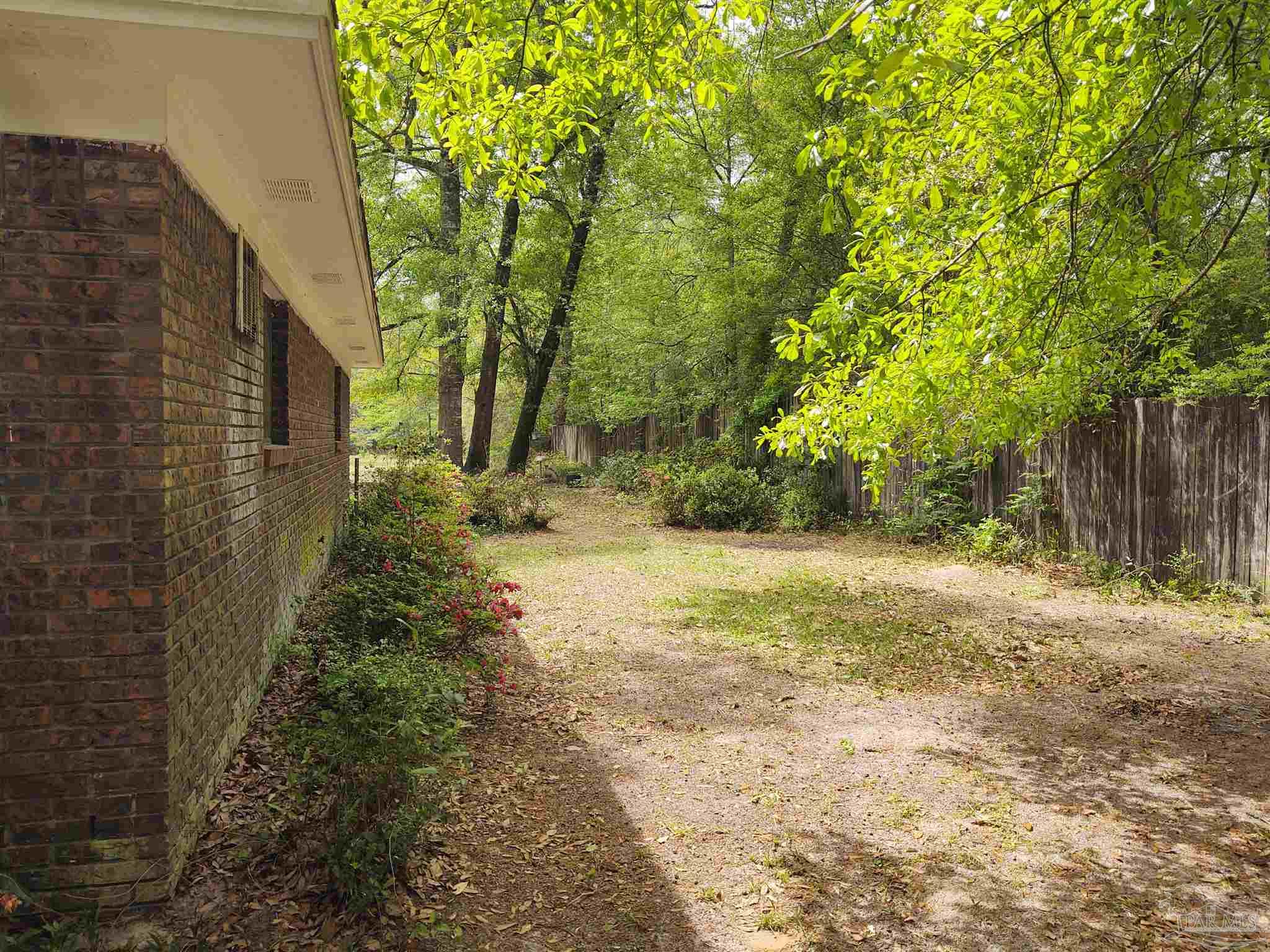 8627 Bailly Road Milton, FL 32583 - Photo 9 of 32 Gallery Image 9