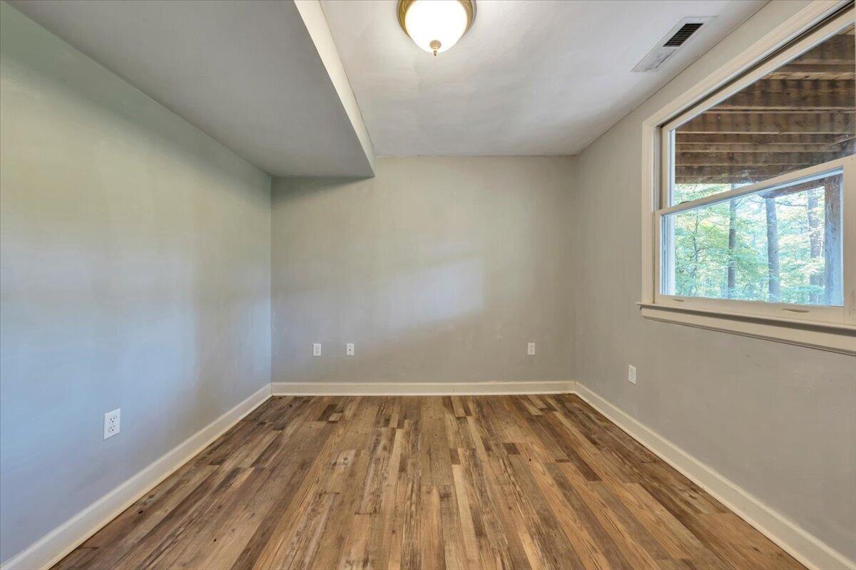 5539 Highfields Road Roanoke, VA 24018 - Photo 42 of 54 42-MIB08751