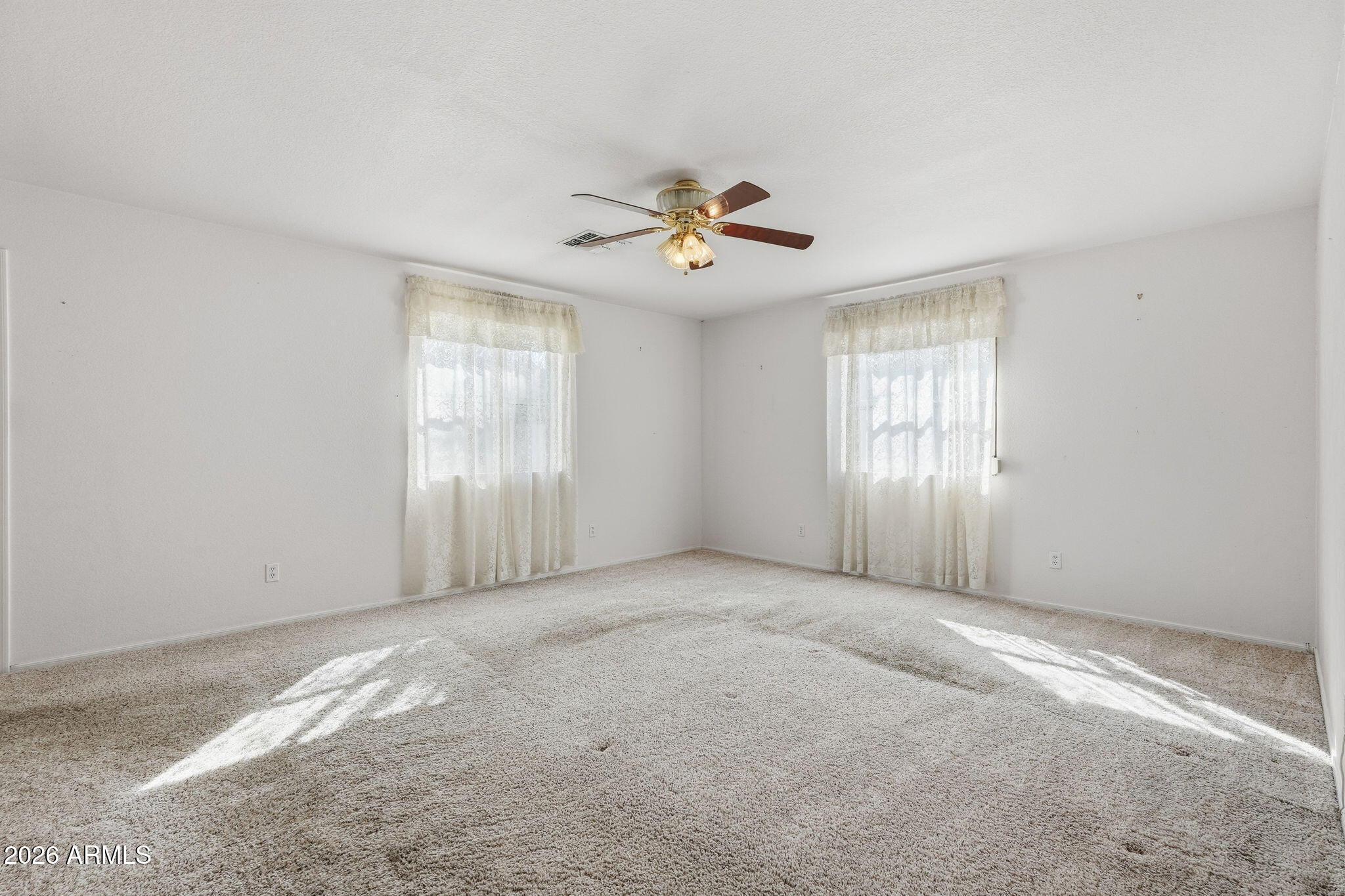 321 East Mitchell Drive Phoenix, AZ 85012 - Photo 20 of 35 021_ListerPros