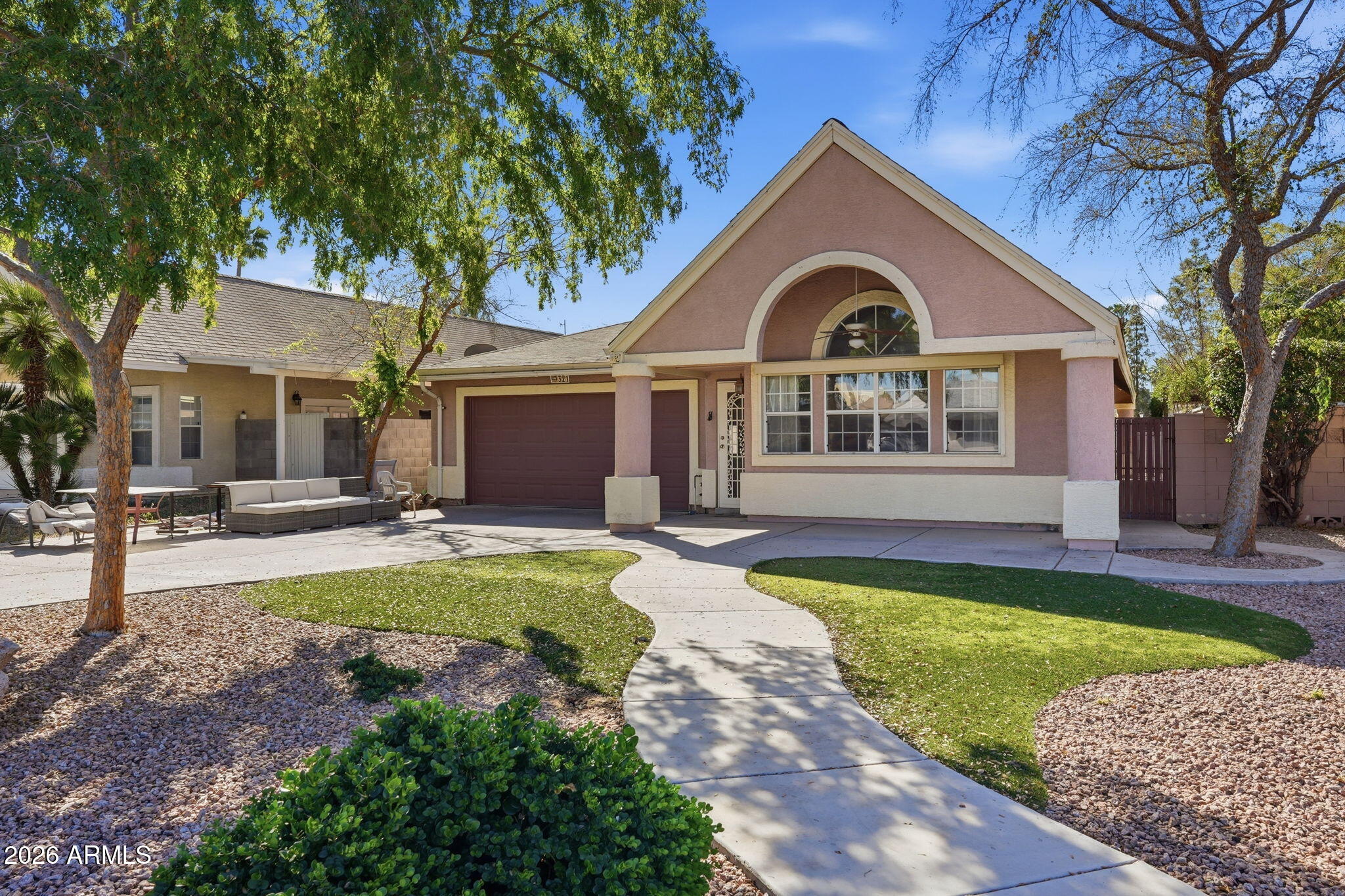 321 East Mitchell Drive Phoenix, AZ 85012 - Photo 3 of 35 003_ListerPros