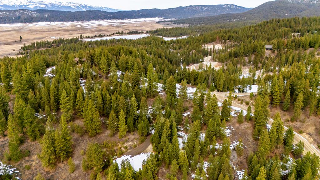 13 Sarah Way, Unit 6 Cascade, ID 83611 - Photo 1 of 14 Main View