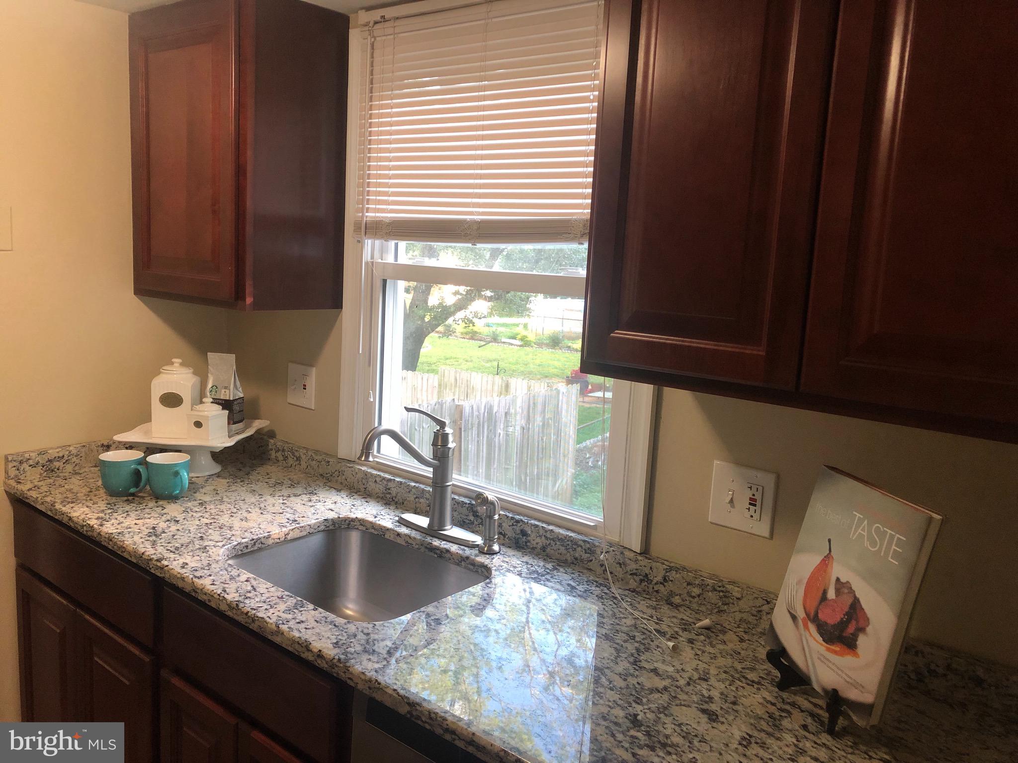427 Broadwater Road Arnold, MD 21012 - Photo 7 of 22 Gallery Image 7