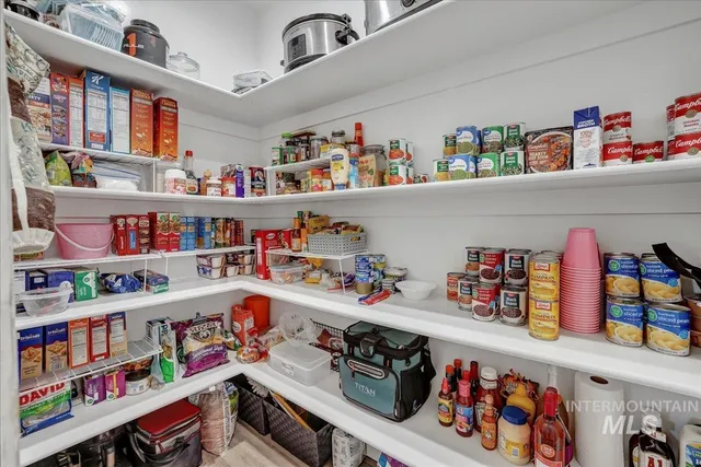 $499,999 | 787 Heidi Terrace, Kimberly, ID 83341