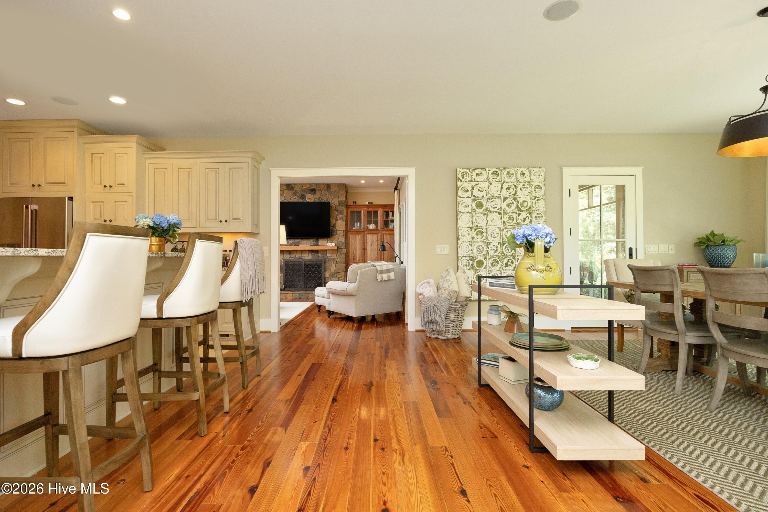 35 Quaker Ridge Road Pinehurst, NC 28374 - Photo 15 of 64 15Kitchen_CasualDining