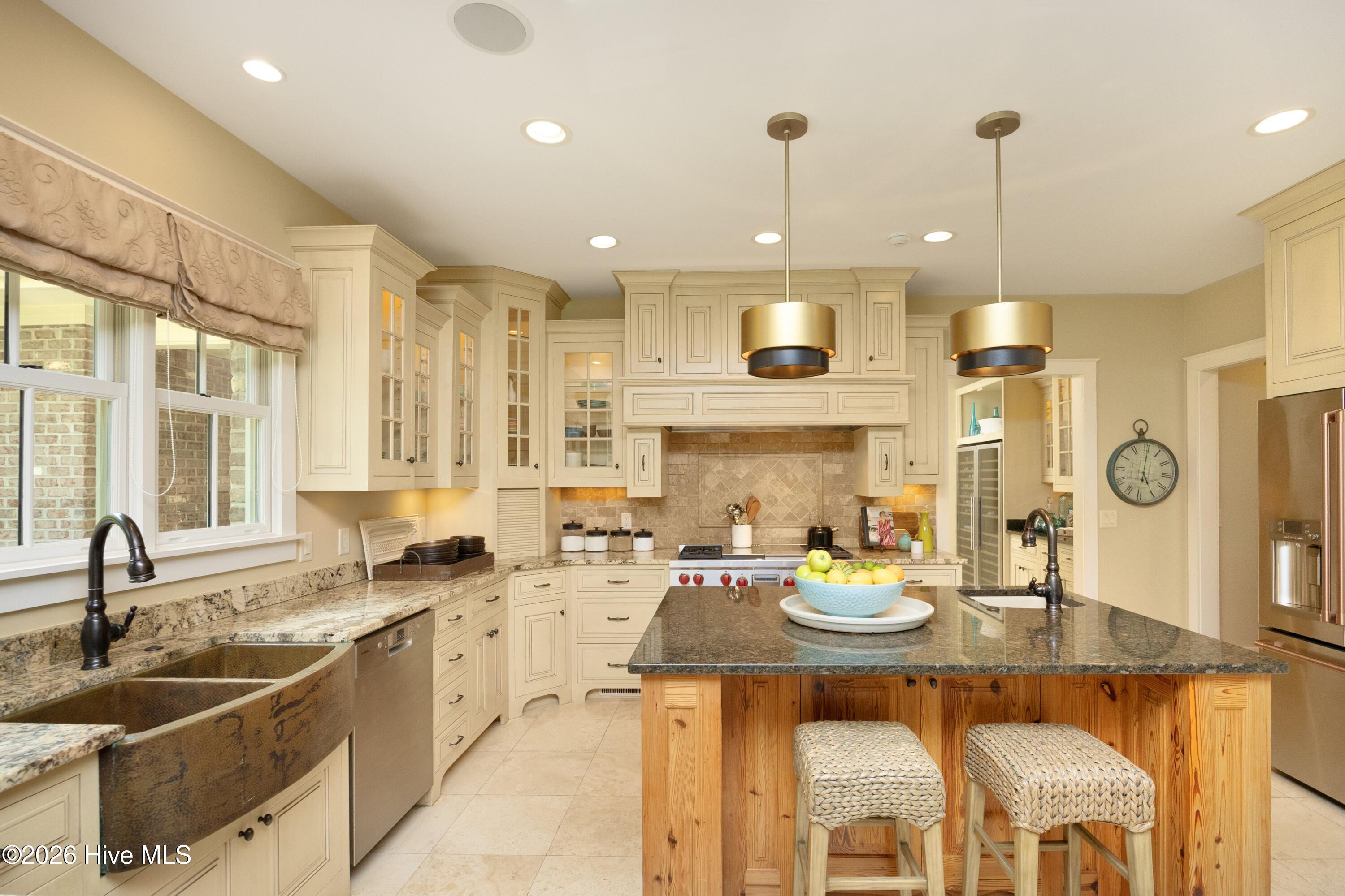 35 Quaker Ridge Road Pinehurst, NC 28374 - Photo 20 of 64 21Kitchen