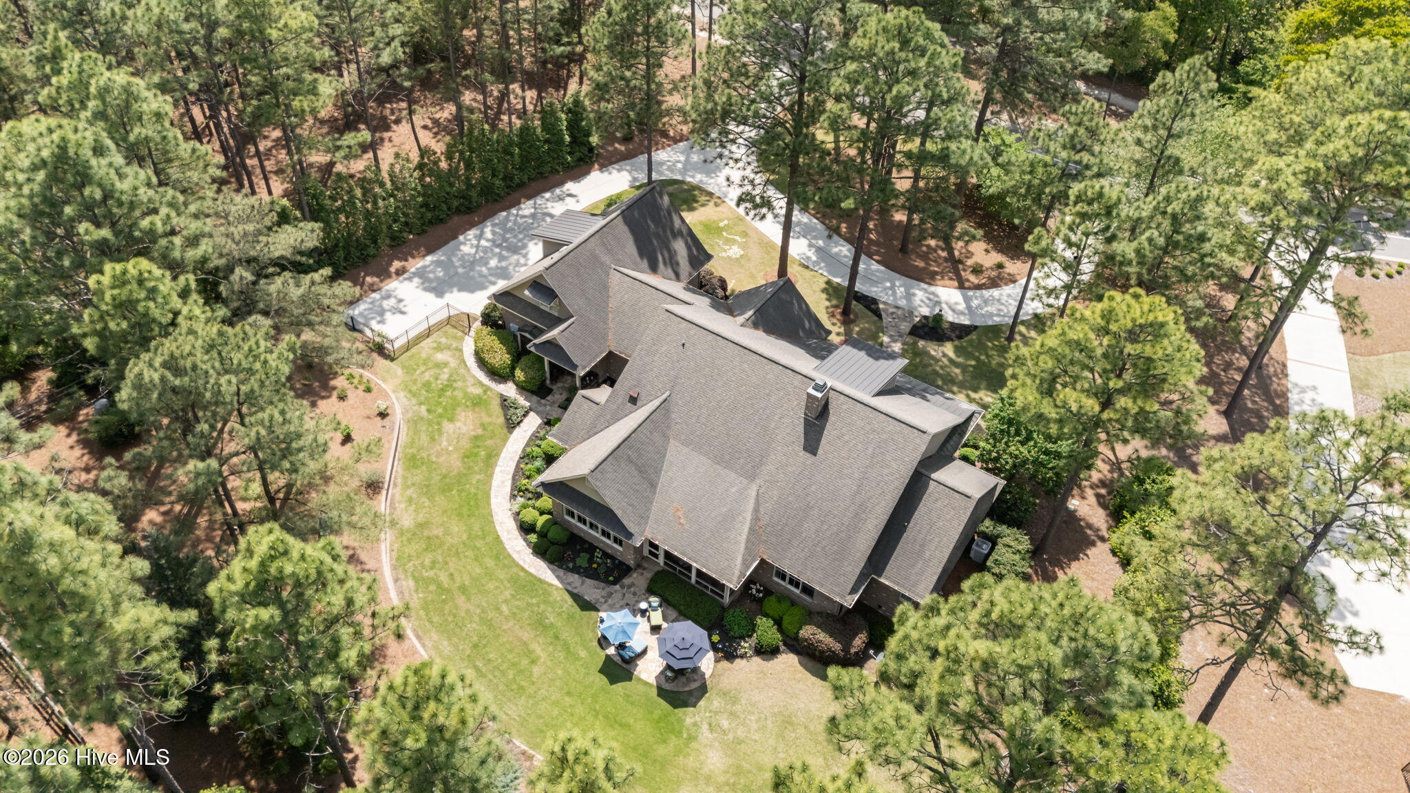 35 Quaker Ridge Road Pinehurst, NC 28374 - Photo 3 of 64 9-web-or-mls-DJI_20240523161513_0929_D