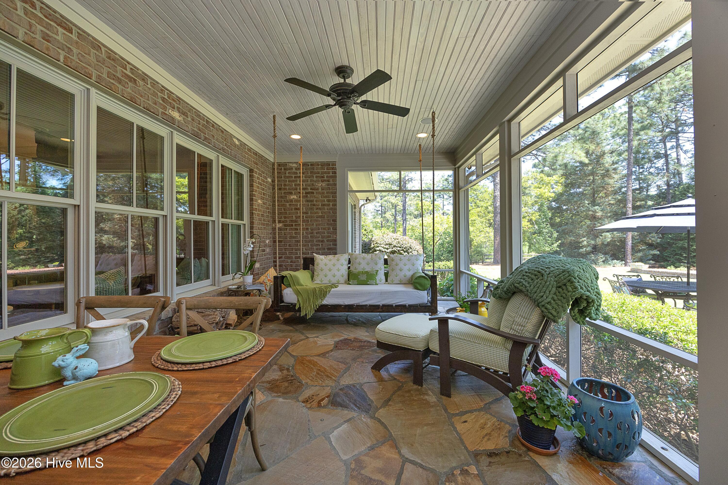35 Quaker Ridge Road Pinehurst, NC 28374 - Photo 43 of 64 44ScreenedPorch
