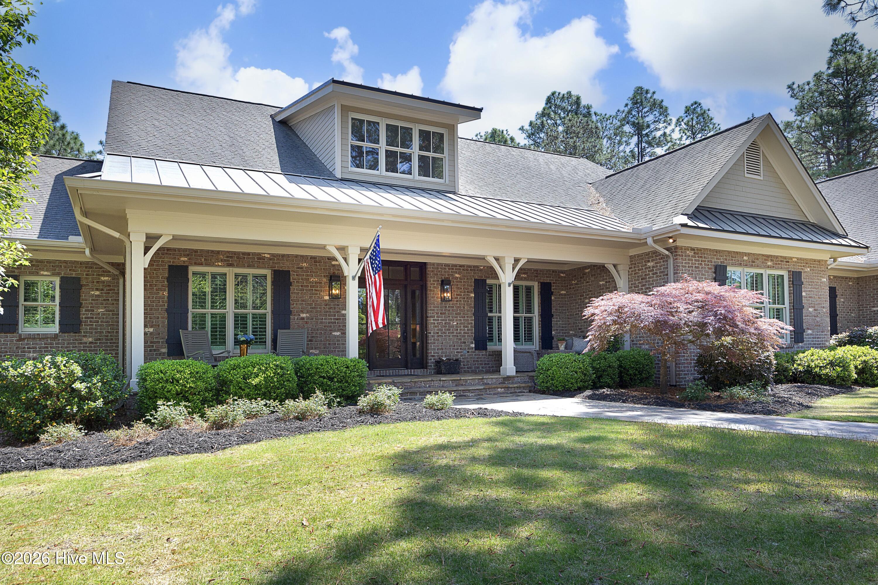 35 Quaker Ridge Road Pinehurst, NC 28374 - Photo 4 of 64 04Front