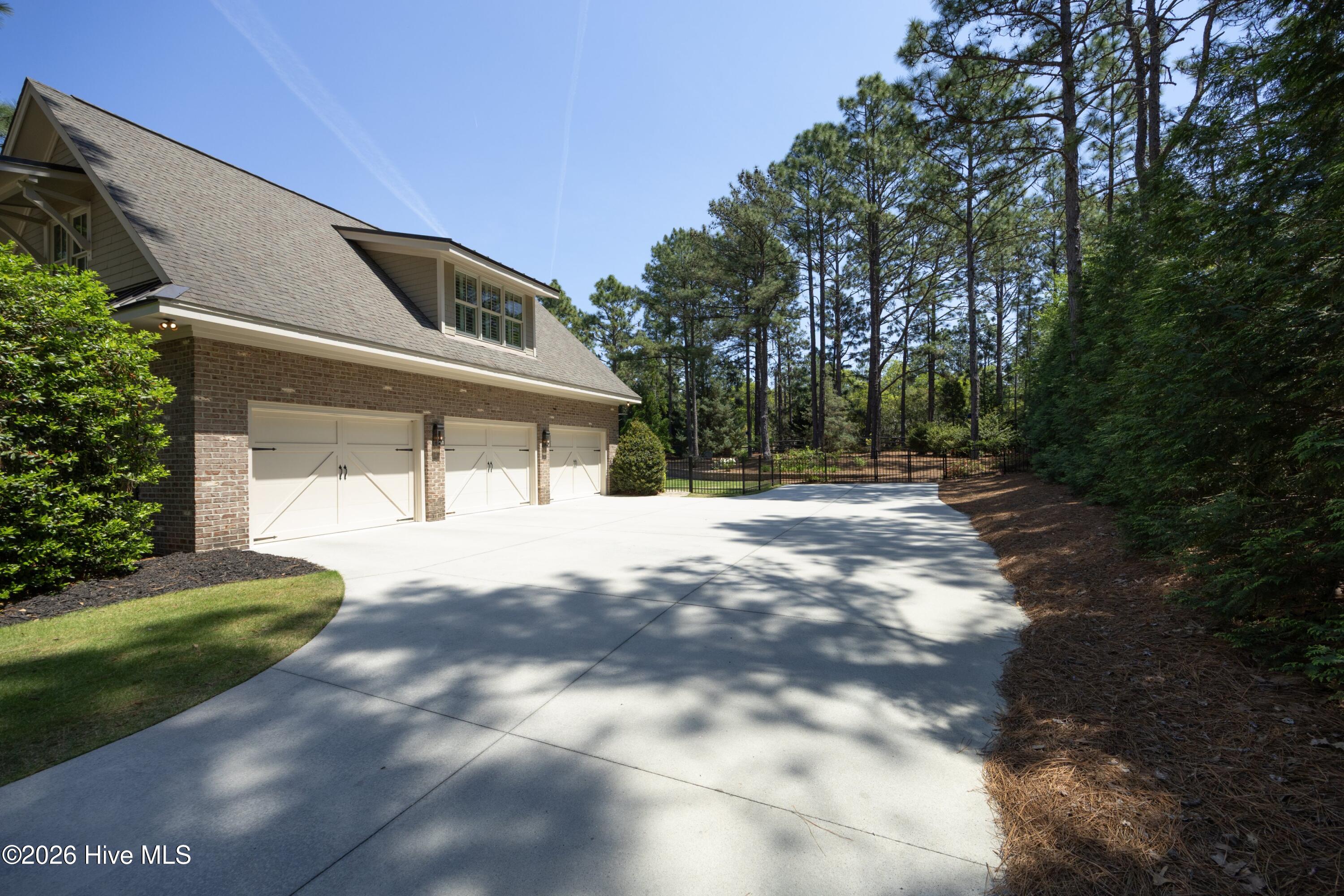 35 Quaker Ridge Road Pinehurst, NC 28374 - Photo 54 of 64 09GarageExterior