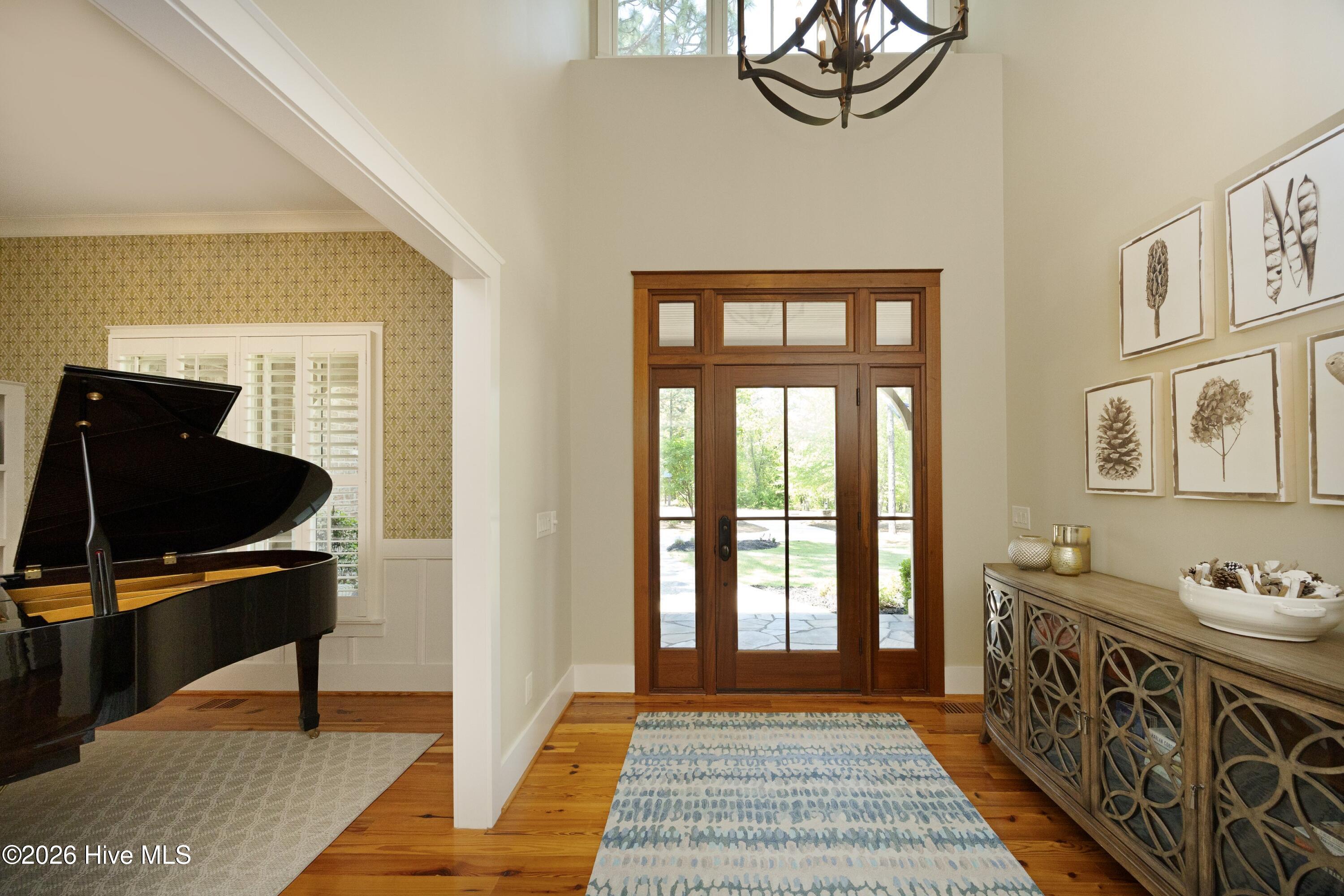 35 Quaker Ridge Road Pinehurst, NC 28374 - Photo 9 of 64 10Foyer