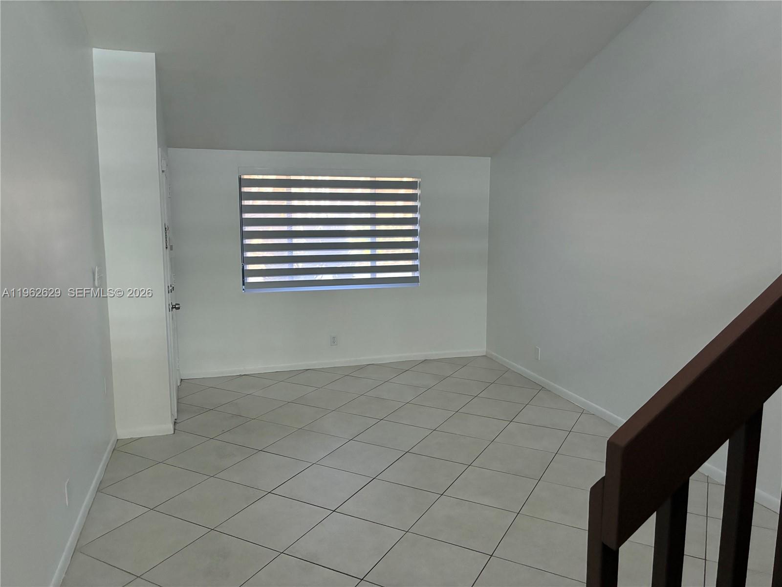 11611 Southwest 90th Terrace Miami, FL 33176 - Photo 3 of 20