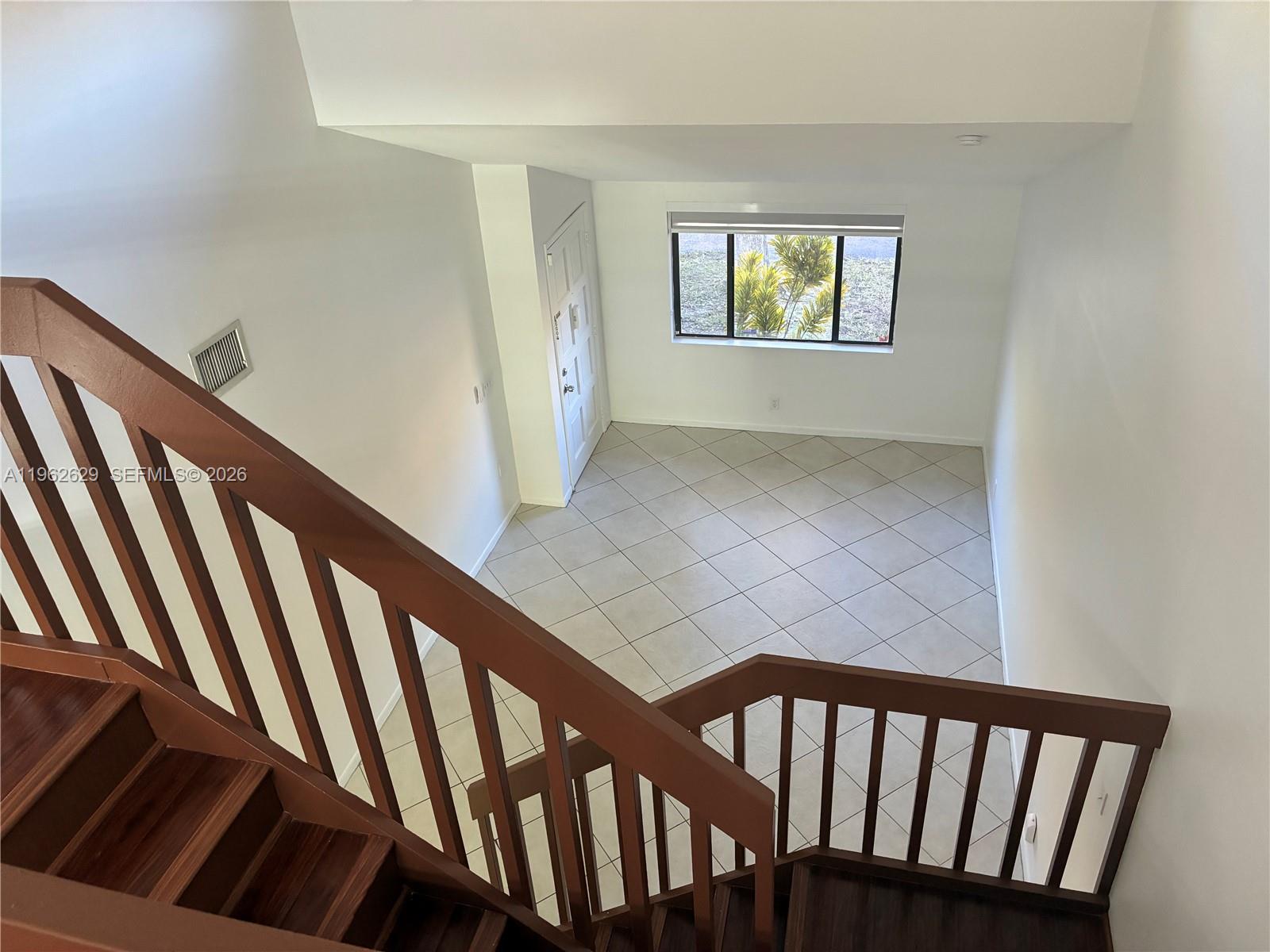 11611 Southwest 90th Terrace Miami, FL 33176 - Photo 4 of 20