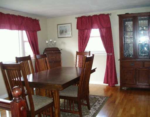 4 Angelwood Road Coventry, RI 02816 - Photo 4 of 8 Dining Room.