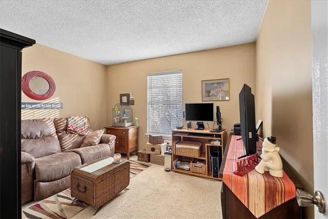 $205,000 | 8333 Lowell Avenue, Unit 4, Overland Park, KS 66212