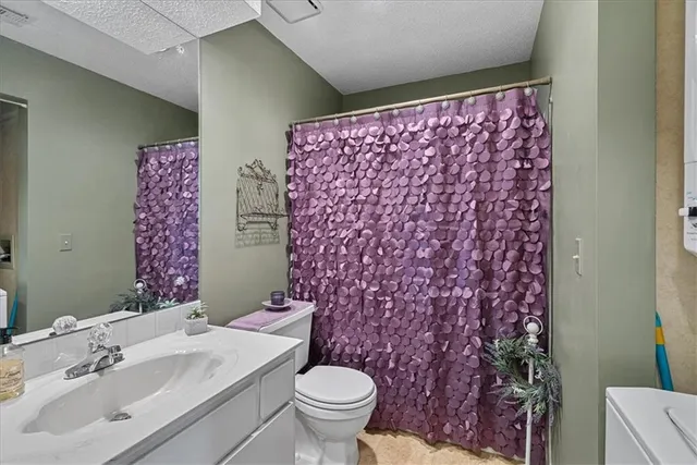 $205,000 | 8333 Lowell Avenue, Unit 4, Overland Park, KS 66212