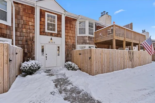 $205,000 | 8333 Lowell Avenue, Unit 4, Overland Park, KS 66212