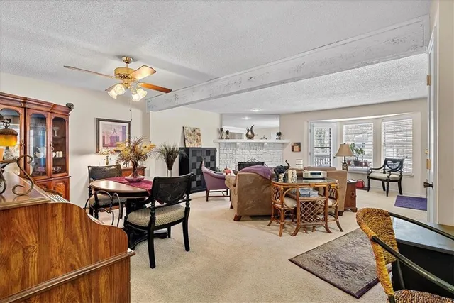 $205,000 | 8333 Lowell Avenue, Unit 4, Overland Park, KS 66212