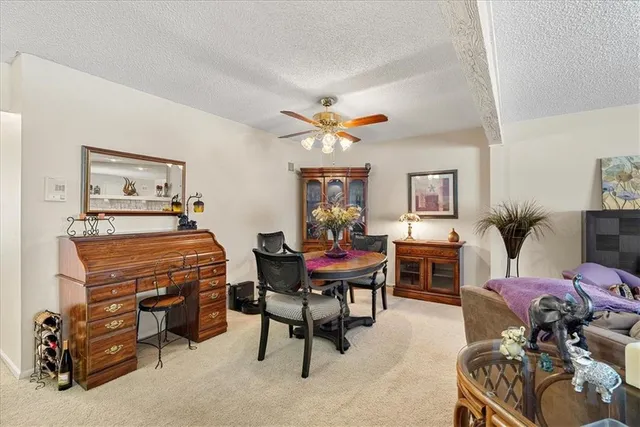 $205,000 | 8333 Lowell Avenue, Unit 4, Overland Park, KS 66212