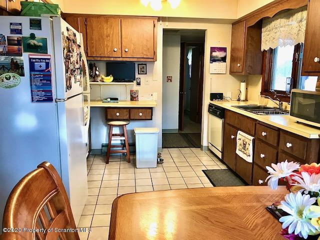 910 Fairview Road Clarks Summit, PA 18411 - Photo 4 of 19 Gallery Image 4